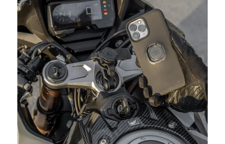 ΘΗΚΗ ΚΙΝΗΤΟΥ QUAD LOCK iPHONE 15 PLUS