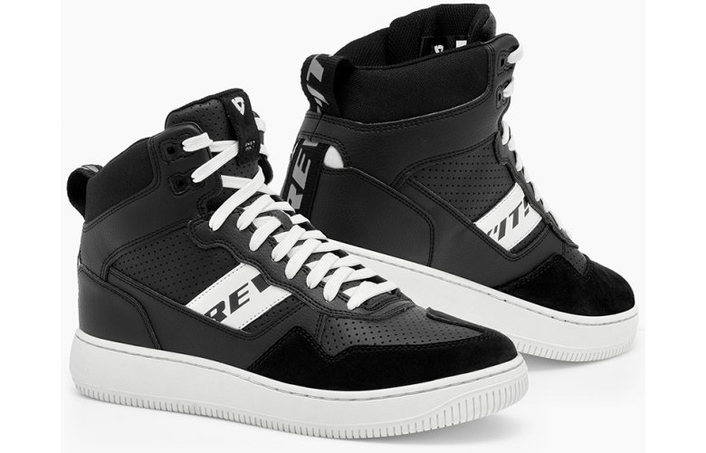 REVIT ΜΠΟΤΑΚΙΑ PACER BLACK / WHITE FBR063