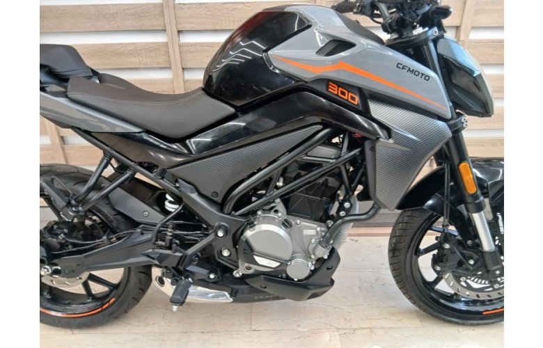 CFMOTO NK300 '25