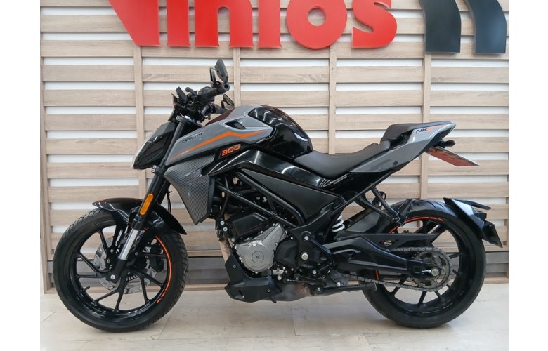 CFMOTO NK300 '25
