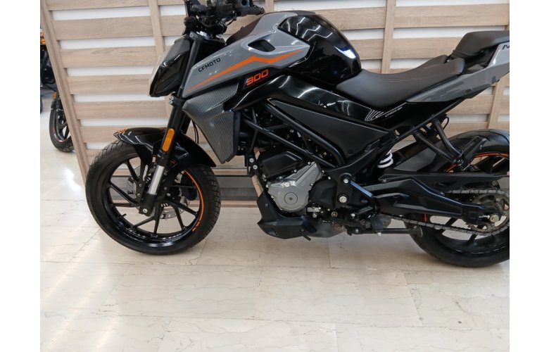 CFMOTO NK300 '25