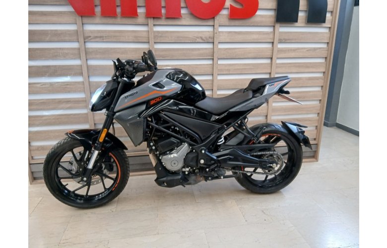CFMOTO NK300 '25