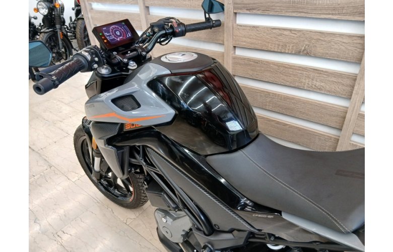 CFMOTO NK300 '25