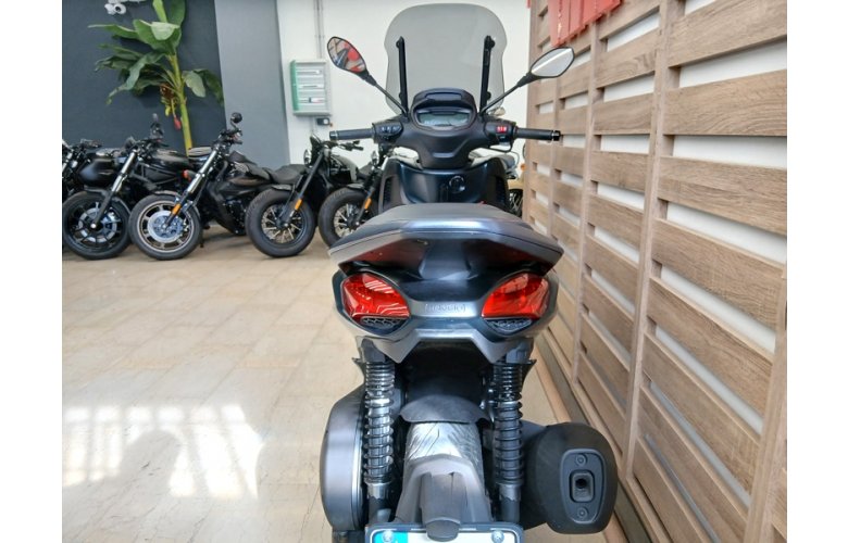 PIAGGIO BEVERLY 300 '22