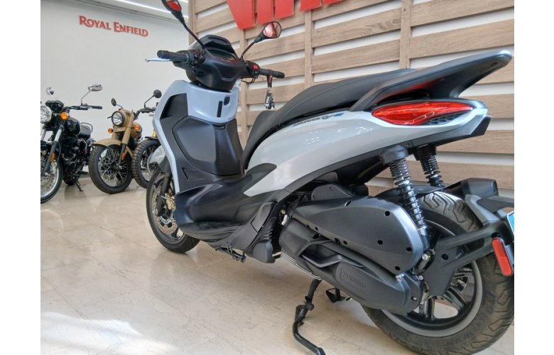 PIAGGIO BEVERLY 310 '25