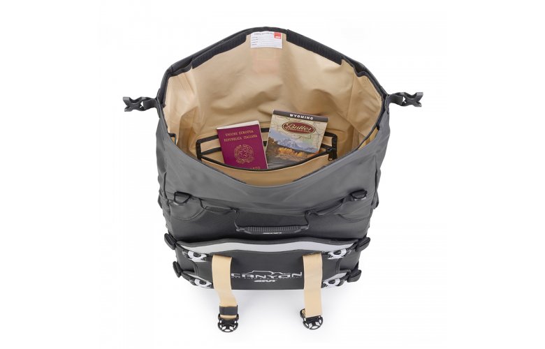 Τσάντες πλαϊνές GIVI GRT709B 35+35l αδιάβροχες Canyon καφέ ιμάντες