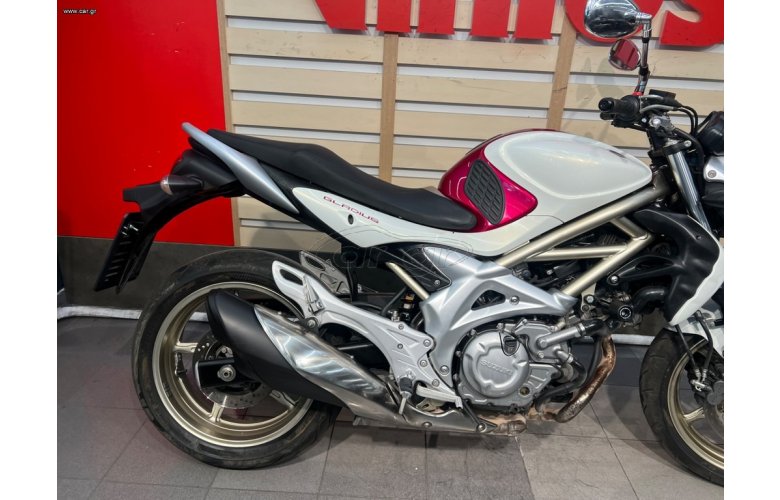 Suzuki Gladius 650 2009