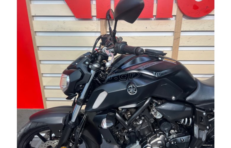 YAMAHA MT07