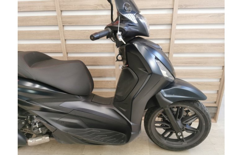 PIAGGIO BEVERLY 300 '21