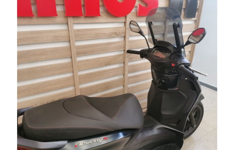 PIAGGIO BEVERLY 300 '21