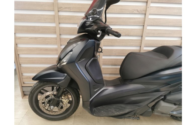 PIAGGIO BEVERLY 300 '21