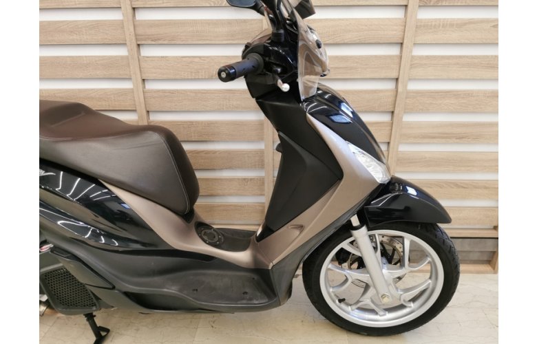 PIAGGIO MEDLEY 150 '23