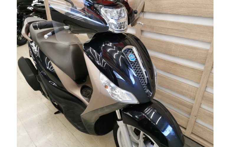 PIAGGIO MEDLEY 150 '23