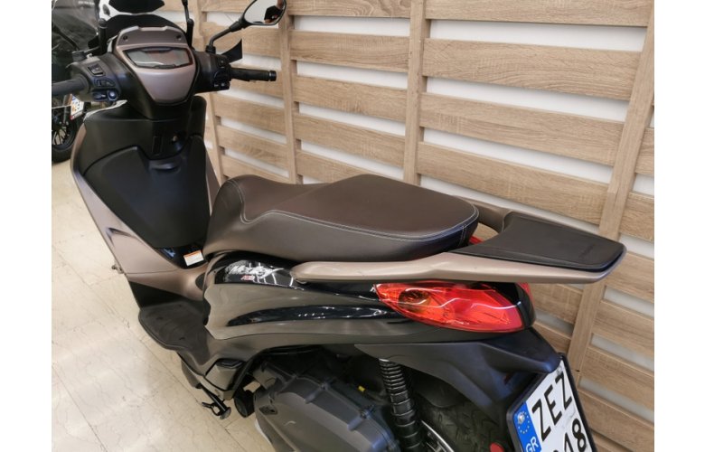 PIAGGIO MEDLEY 150 '23