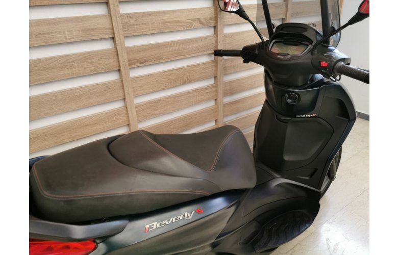 PIAGGIO BEVERLY 300 '22