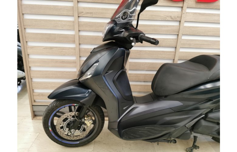 PIAGGIO BEVERLY 300 '22
