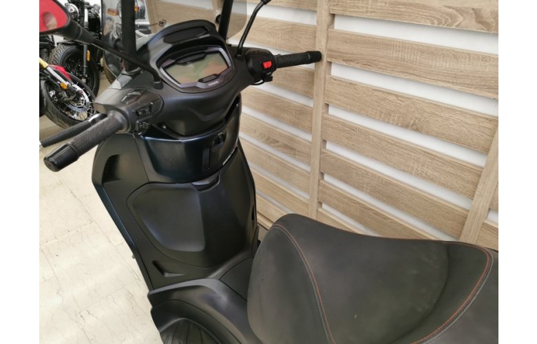 PIAGGIO BEVERLY 300 '22