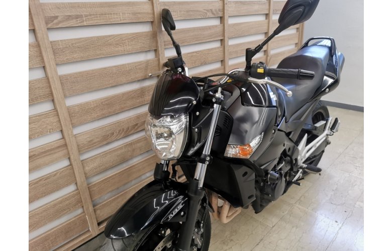SUZUKI GSR600 '10
