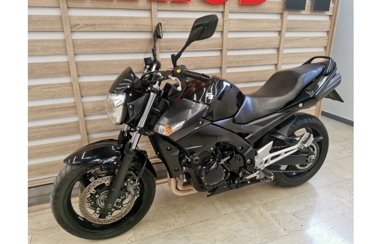 SUZUKI GSR600 '10