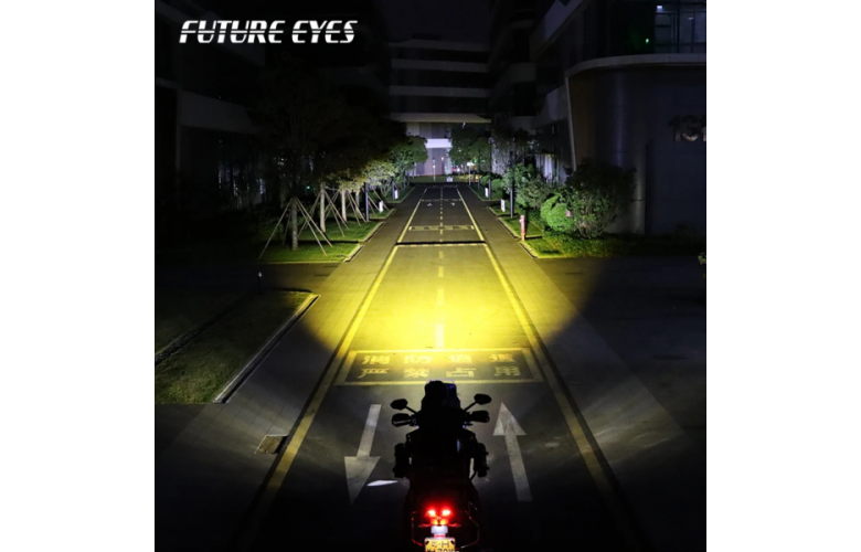 ΠΡΟΒΟΛΑΚΙΑ ΜΗΧΑΝΗΣ LED FUTURE EYES Χ100