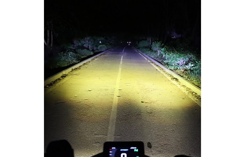 ΠΡΟΒΟΛΑΚΙΑ ΜΗΧΑΝΗΣ LED FUTURE EYES UF1 VIPER DRL ΚΙΤΡΙΝΟ