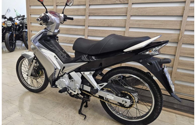 YAMAHA CRYPTON X 135 '08