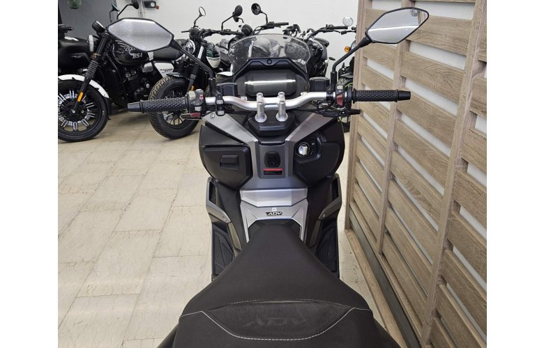 VOGE SR1 125 ADV '24