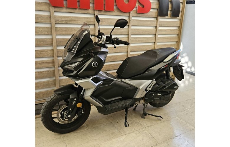 VOGE SR1 125 ADV '24