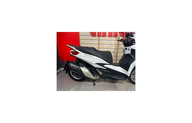 Piaggio Beverly 400 2023