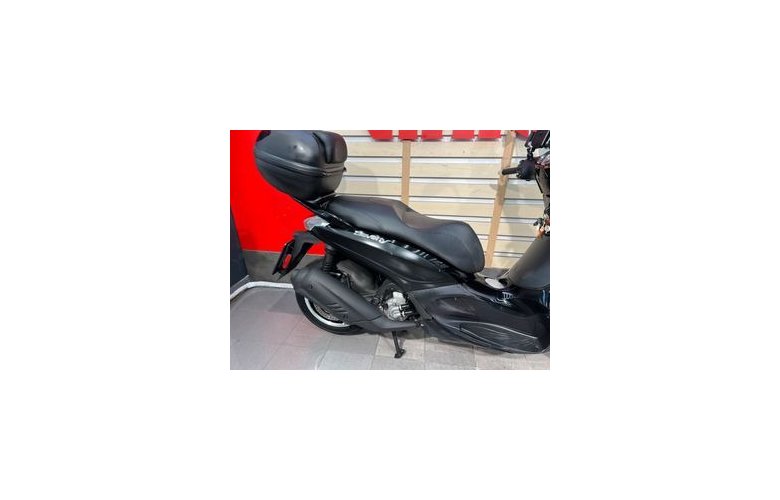 Piaggio Beverly 300i 2016