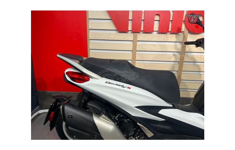 Piaggio Beverly 400 2023