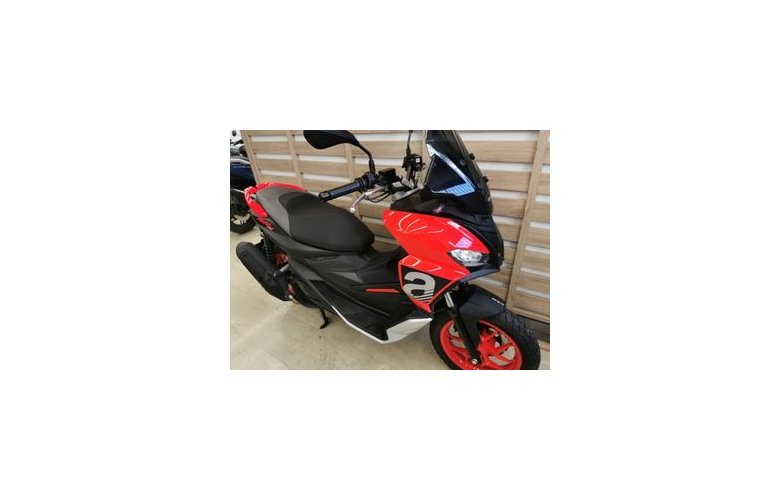 Aprilia SR GT 200 2025