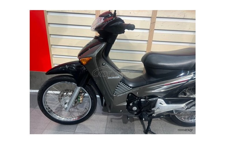 Honda Innova 125 2013