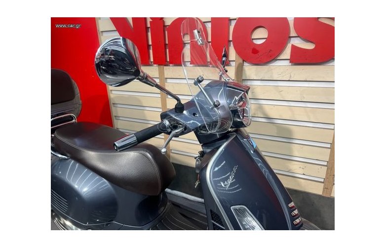 Vespa GTS 300 2022