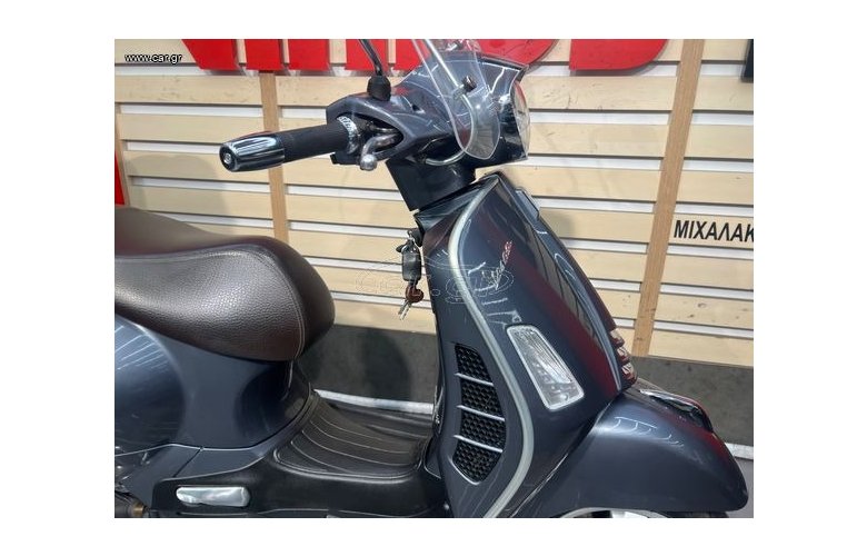 Vespa GTS 300 2022