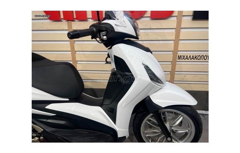 Piaggio Beverly 400 2023