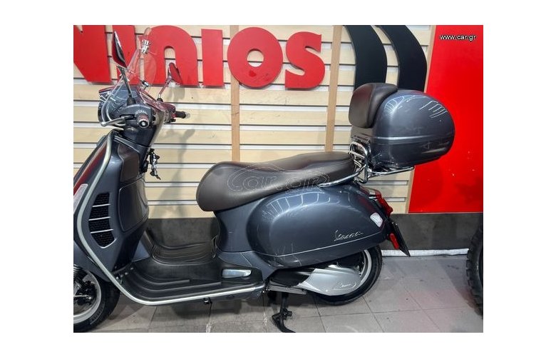 Vespa GTS 300 2022