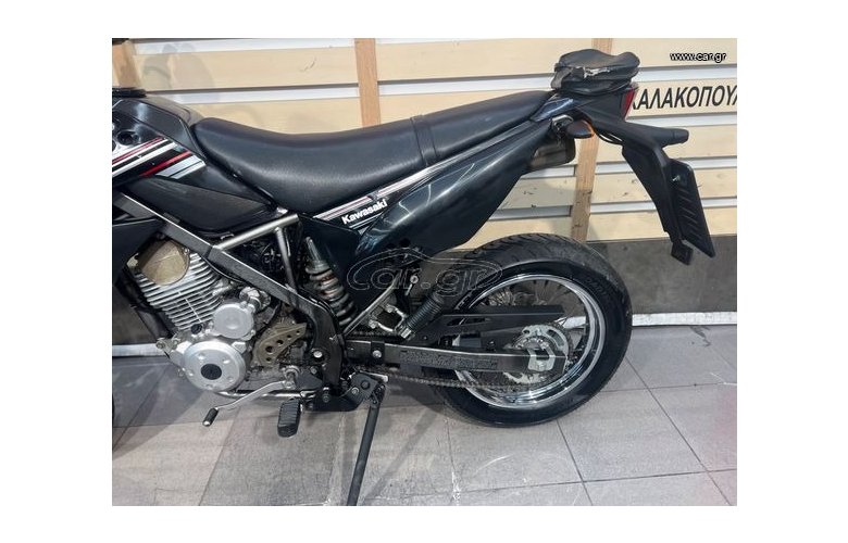 Kawasaki D-TRACKER 2015