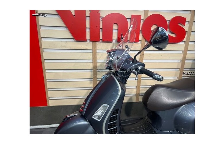 Vespa GTS 300 2022