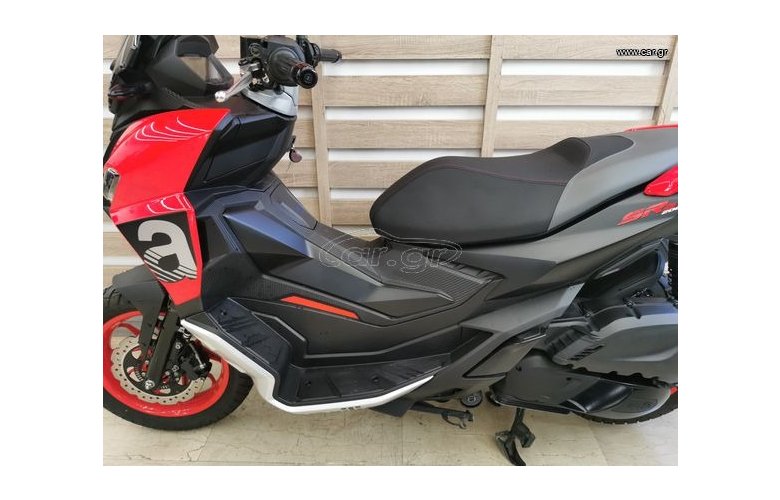 Aprilia SR GT 200 2025