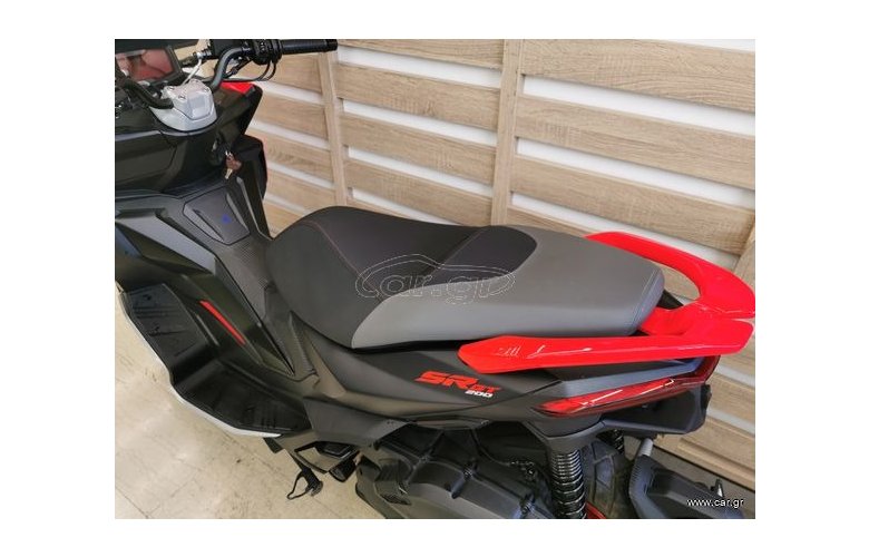 Aprilia SR GT 200 2025