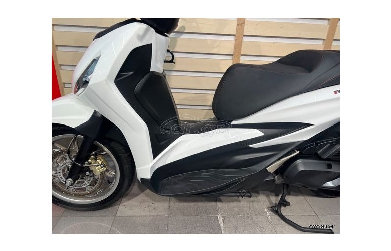 Piaggio Beverly 400 2023