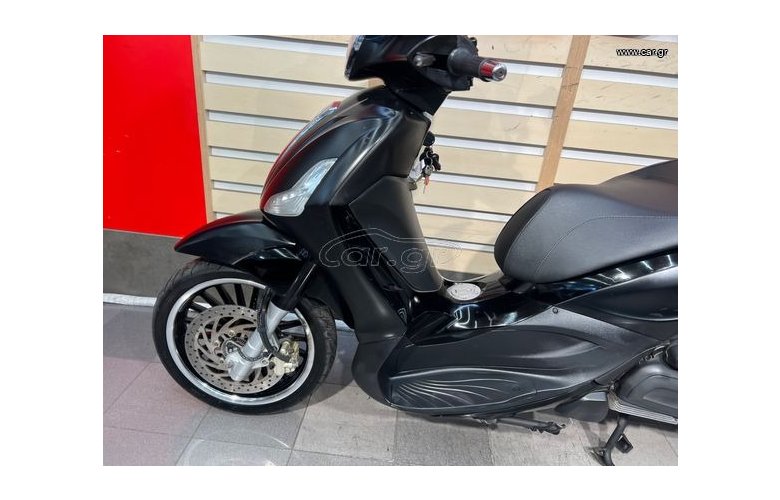 Piaggio Beverly 300i 2016
