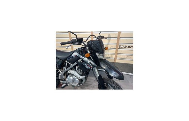 Kawasaki D-TRACKER 2015
