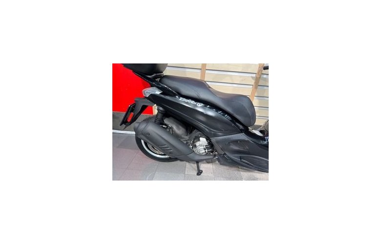 Piaggio Beverly 300i 2016