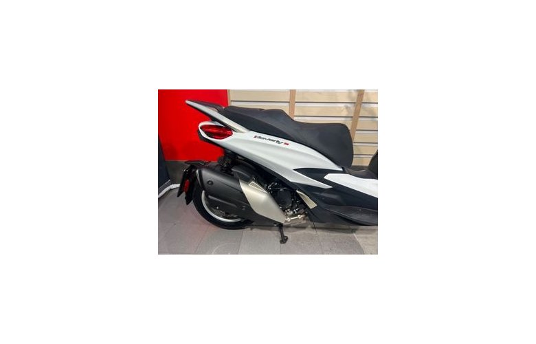 Piaggio Beverly 400 2023