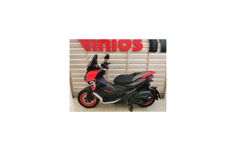Aprilia SR GT 200 2025
