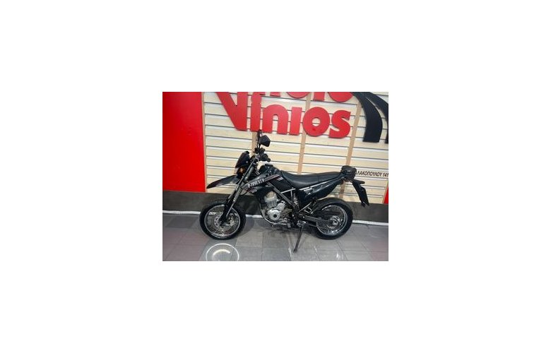 Kawasaki D-TRACKER 2015