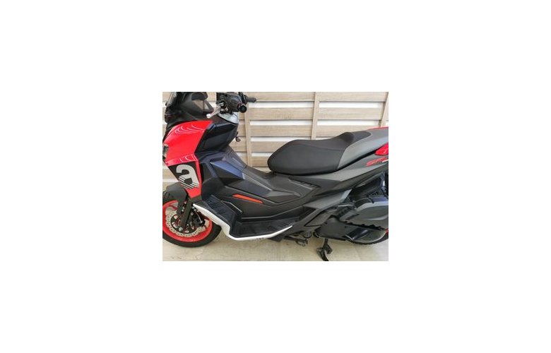 Aprilia SR GT 200 2025