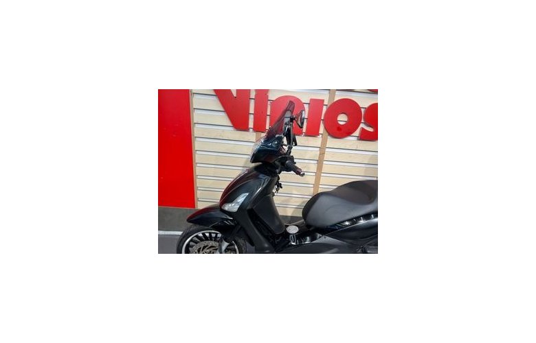 Piaggio Beverly 300i 2016